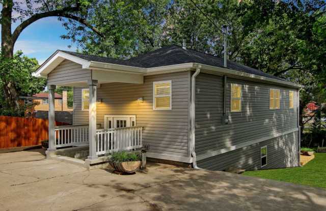 Photo of 26211 Forest Court