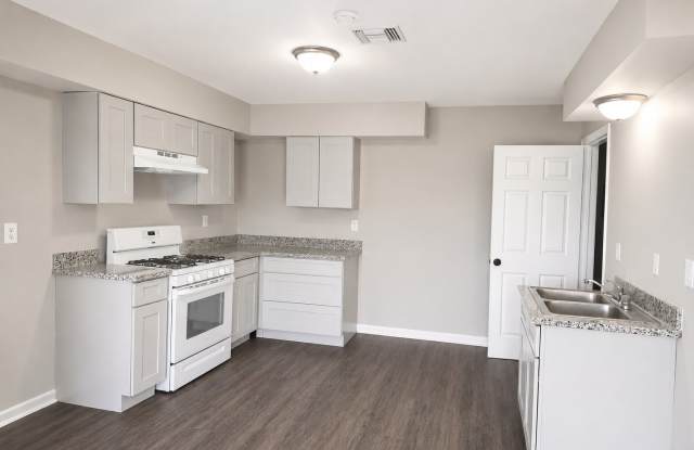 1040 Orange Blossom Ln