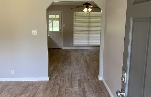 4010 Honeysuckle Lane