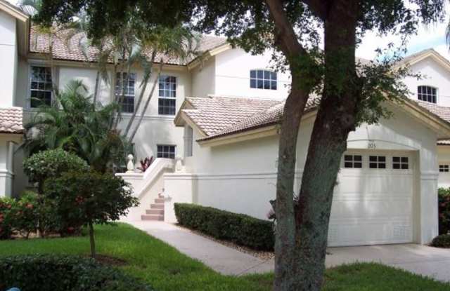 Awesome Golf Village 3 Bedroom Villa - 9300 Bayberry Bend, Lee County, FL 33908