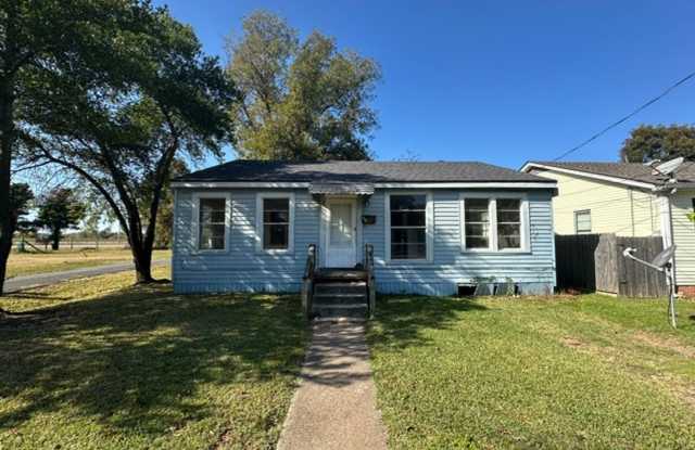 House for Lease - 701 Whittington