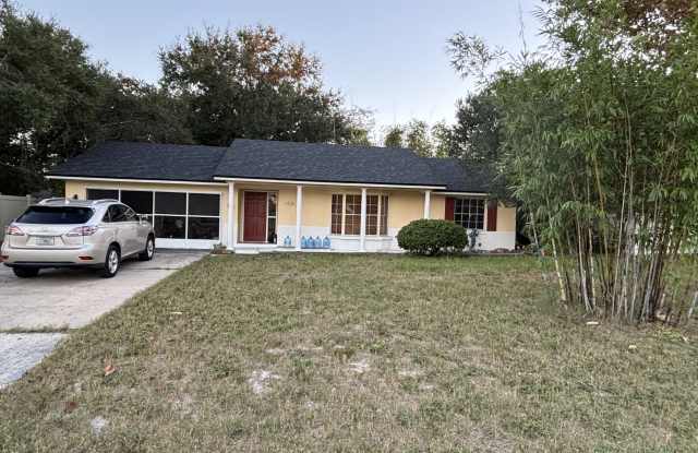 Photo of 1426 Farmington Avenue