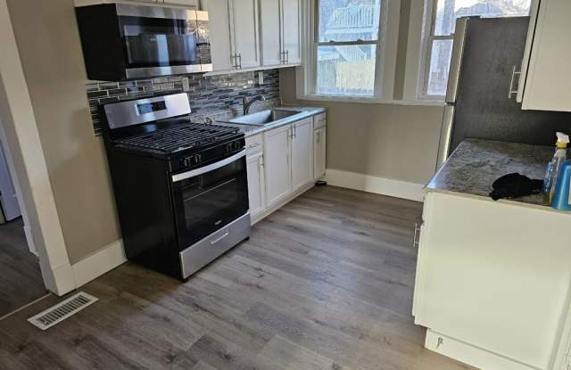 610 Acorn St1