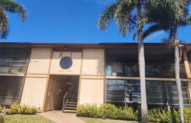 10747 W Clairmont Cir