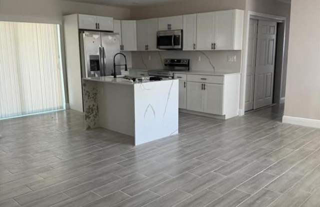 1180 NW 44th Ter