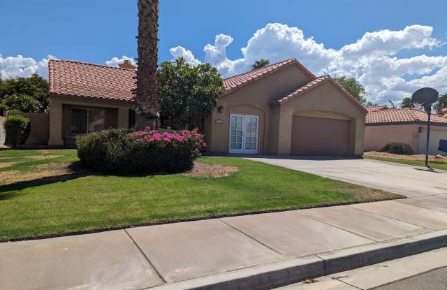 Unfurnished Three Bedroom, Two Bathroom Home in La Quinta!