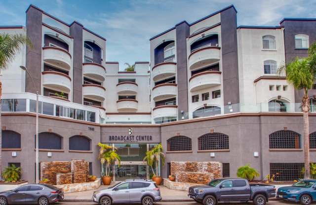 Broadcast Center Apartments