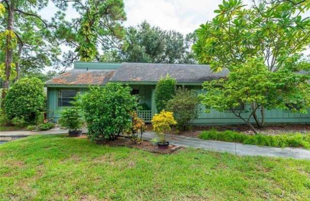 5010 BARRINGTON CIRCLE