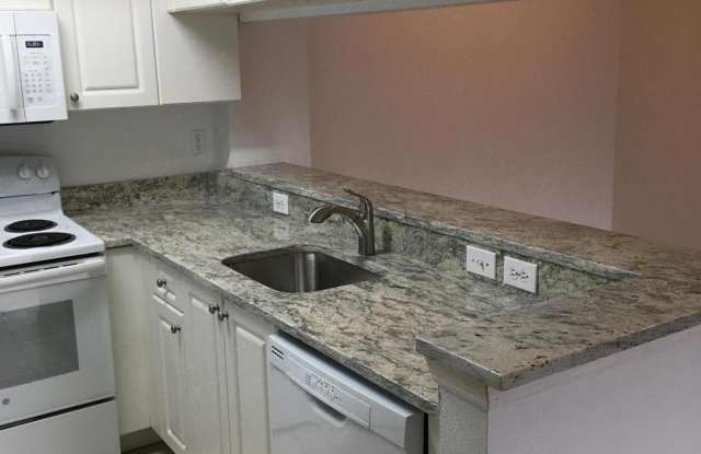 2801 SARENTO Place