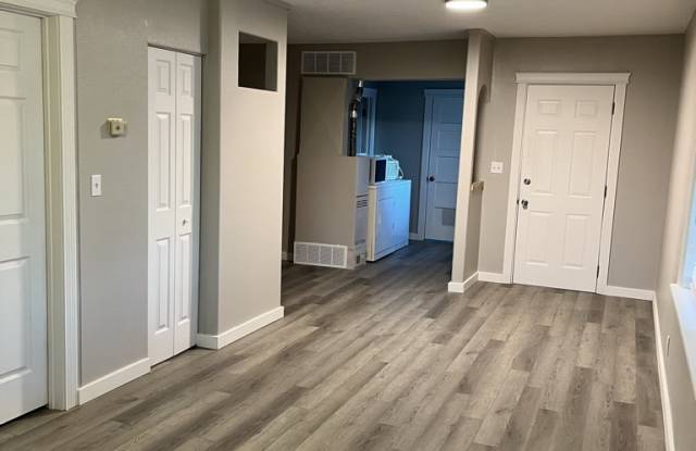 910 East 9th South - 1