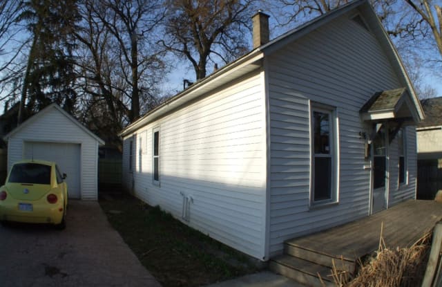 516 Brenner St NE - 516 Brenner Street Northeast, Grand Rapids, MI 49505