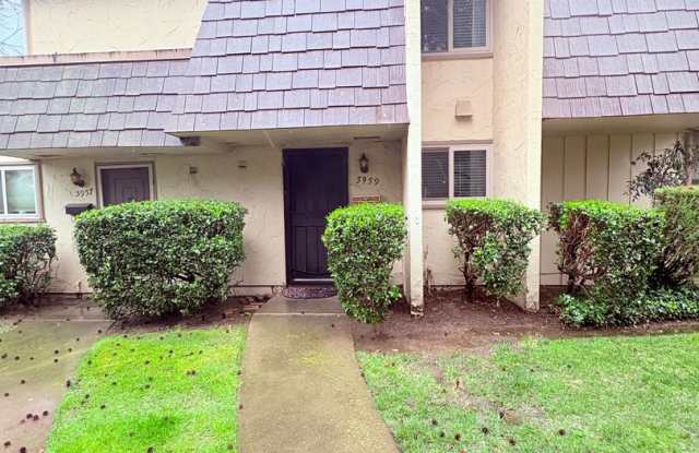 5959 Via Casitas - Carmichael 95608