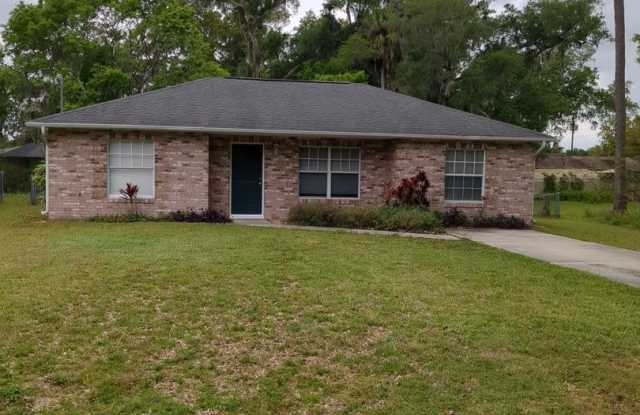 Spacious 4BR Home Minutes from Daytona Beach – Freshly Updated & Move-In Ready!