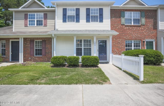 103 Meadow Brook Lane - 103 Meadowbrook Ln, Jacksonville, NC 28546