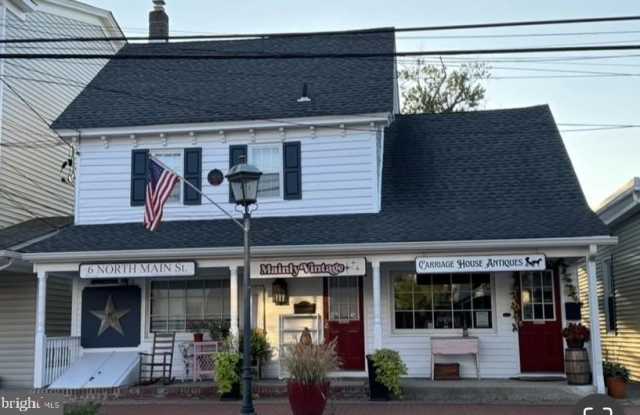 Photo of 6 MAIN Street N unit: 4B