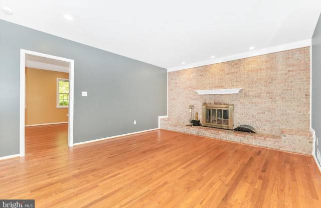 Photo of 5086 DURHAM Road W