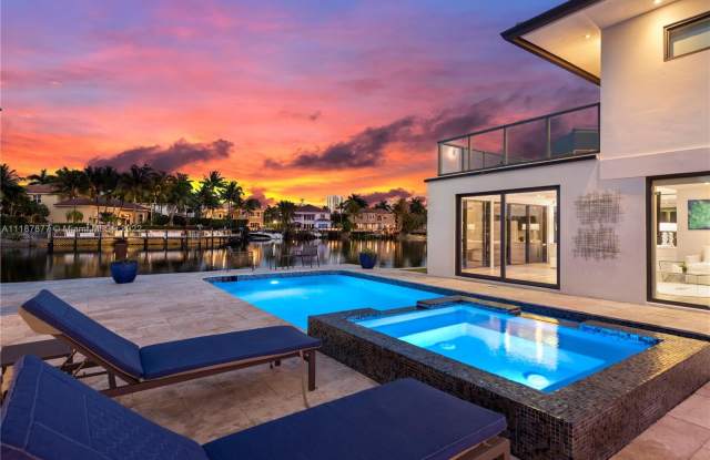 1025 Diplomat Pkwy