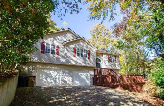 Photo of 2470 Cambridge Hills Road