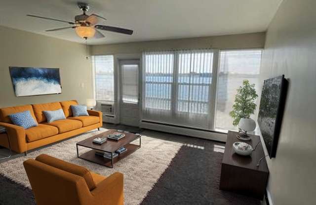 Photo of 3388 Military Street - 6