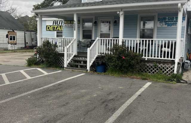 1322 N Road Street - 1322 North Road Street, Elizabeth City, NC 27909