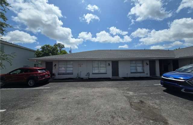 1904 Santa Barbara Boulevard unit: 5