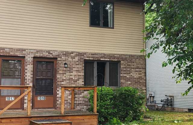 Photo of 1010 East Lincoln Street