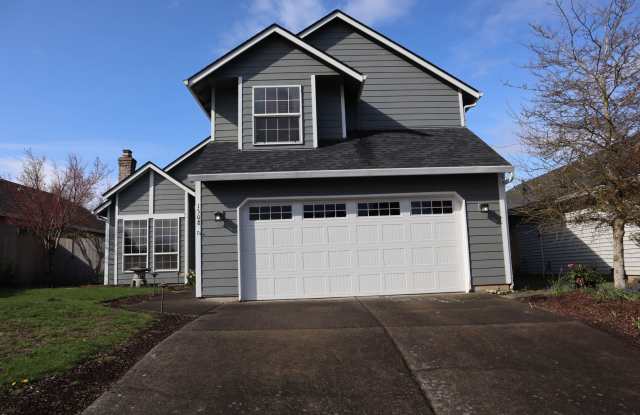 Photo of Beautifully Updated Cascade Park Home for Lease - 1508 SE Solomon Loop