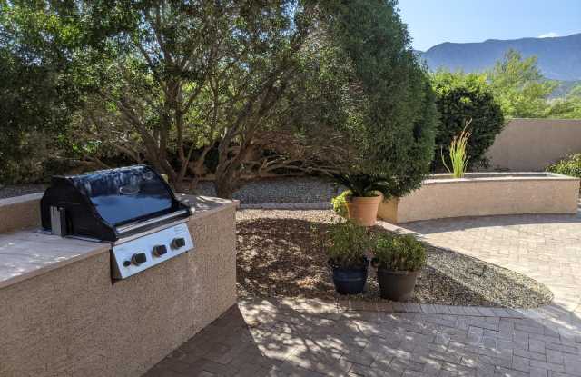 36893 S Golf Course Drive