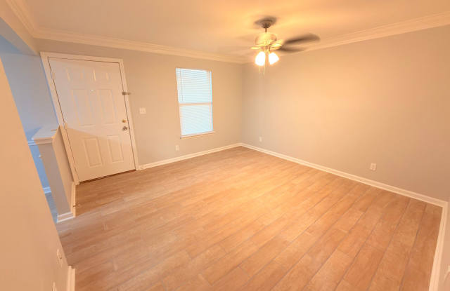 Photo of Floranna Park Apartments