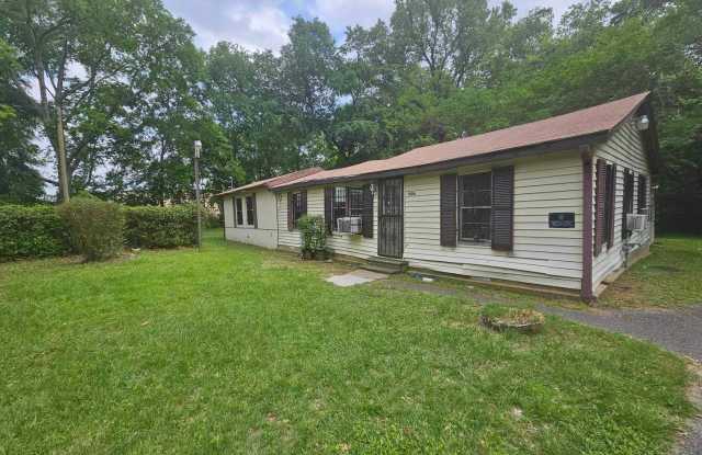 Rent-To-Own this 3 Bed, 1 Bath House on .29 acres! $1,195/Month photos photos