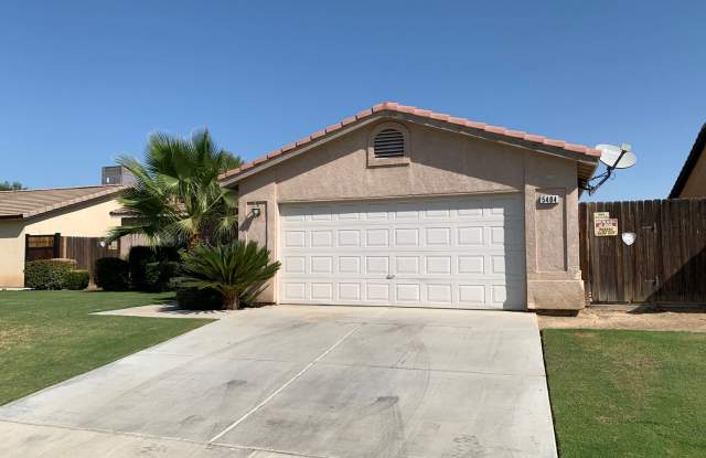 5404 El Palacio Dr, 93307 3+2 $2145 Rent - Ready for October Move In