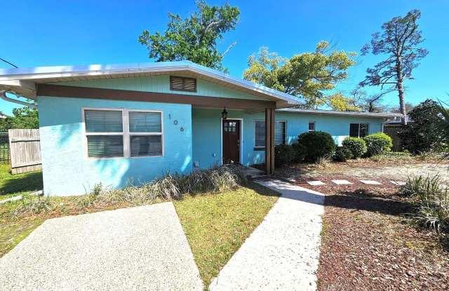 106 N MacArthur Avenue