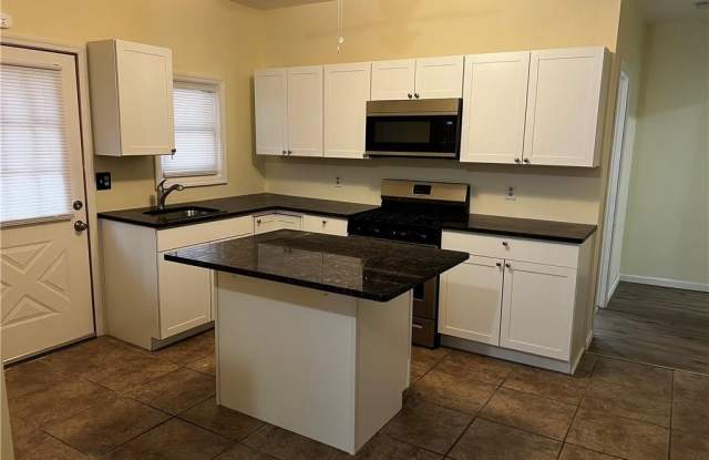 69 N Montgomery Street