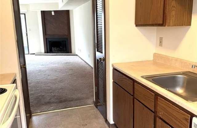 449 PONDEROSA Avenue