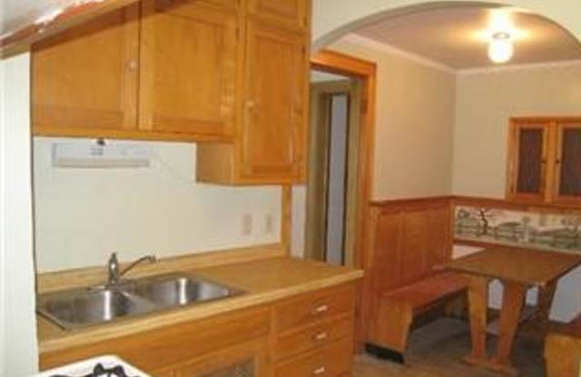 Charming South Minneapolis Home – 4004 20th Ave S