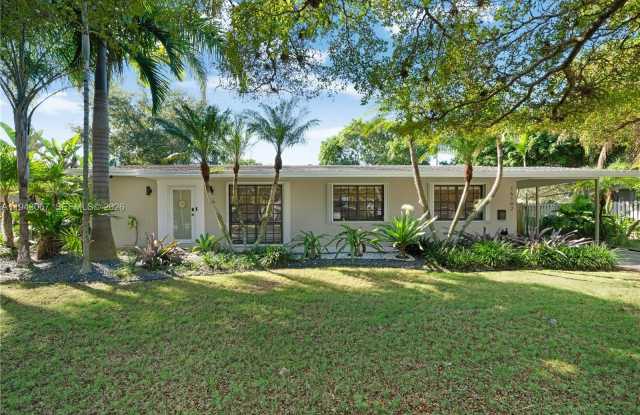 Photo of 16102 SW 98th Ave