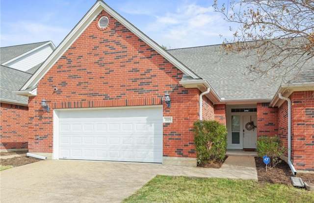 Adorable 3 Bed/2Bath Townhome Pre-Leasing for July 2026!