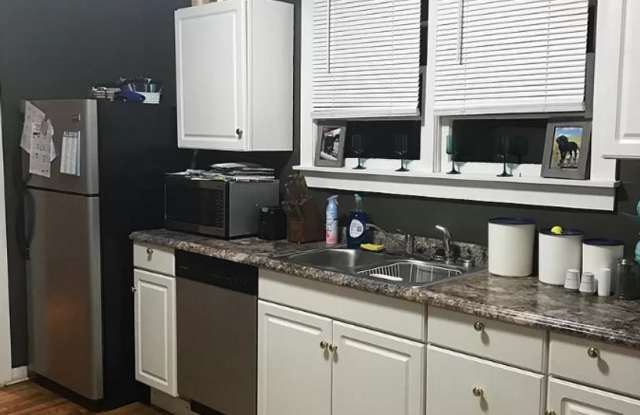 Adorable 3b/1b on Whitehall Road