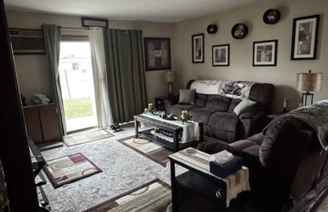 Cozy 1-Bedroom, 1-Bath Apartment in Onalaska - Perfect Location! $950 Available 5/01/2026