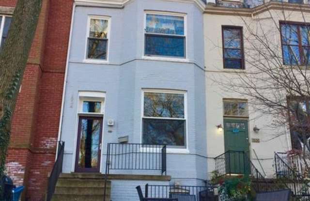 1834 Ingleside Terrace Northwest