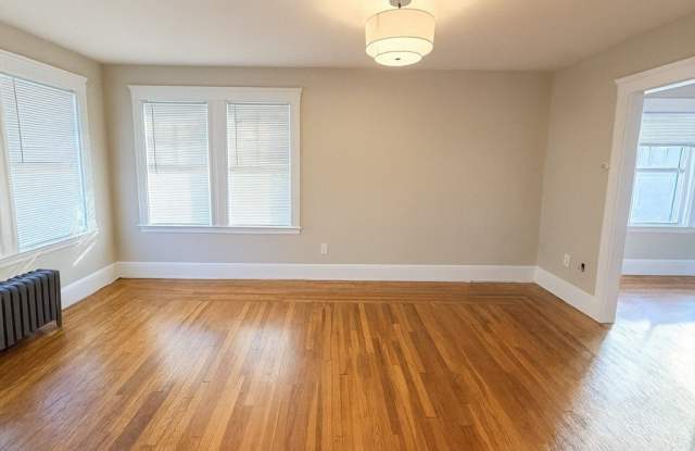 183 Willis Ave unit: 2