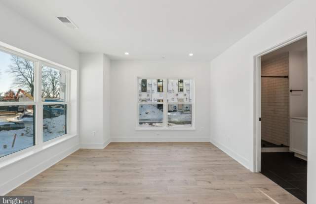 2106 TYSONS RIDGELINE ROAD
