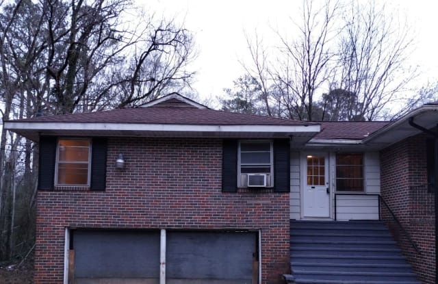 1329 Heflin Avenue West - 1329 Heflin Avenue West, Forestdale, AL 35214