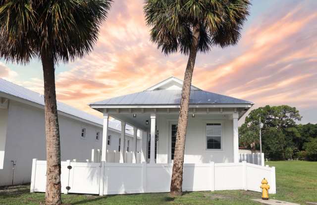 Photo of 4980 SE Railway Avenue