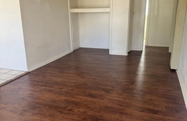 503 S MIlam (2009 SW 5th)