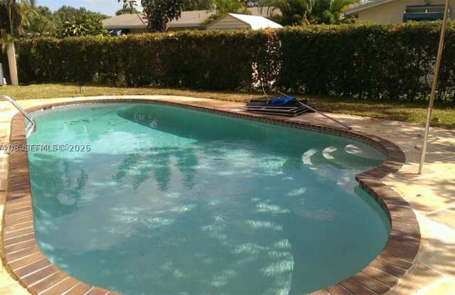 18223 Oleta Dr