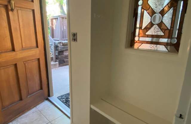 Photo of 3Br/2Ba Condo in the Heart of Boulder