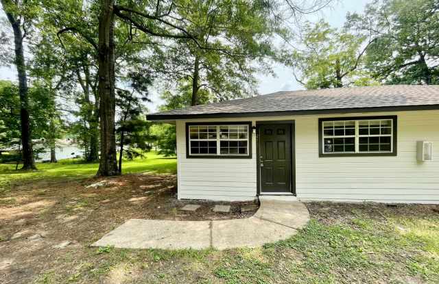 1 Bedroom/1 Bath Duplex Unit Available for Rent in Brandon!