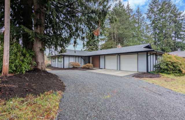 Photo of **Move-in Special!!!** Updated  move in ready 3 bed 2 bath rambler w/ 2 car garage!