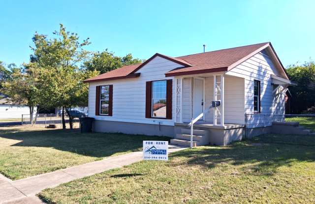 Photo of 902 Evetts Road